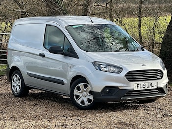 Used Ford Transit Courier 2019 for sale - 77303150: Photo
