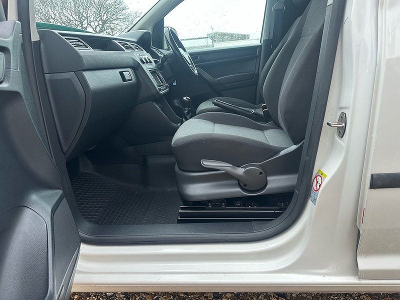 Used Volkswagen Caddy Maxi 2017 for sale - 77447056: Photo 30