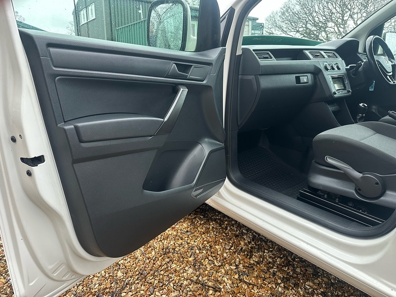 Used Volkswagen Caddy Maxi 2017 for sale - 77447056: Photo 31