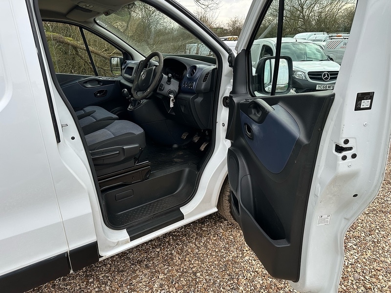 Used Vauxhall Vivaro 2014 for sale - 77774272: Photo 15
