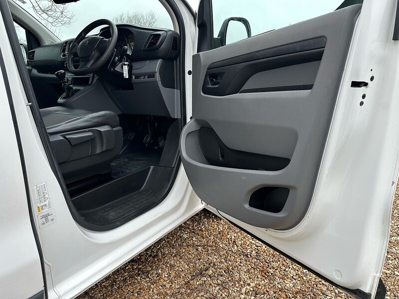 Used Peugeot Expert 2020 for sale - 77609500: Photo 16