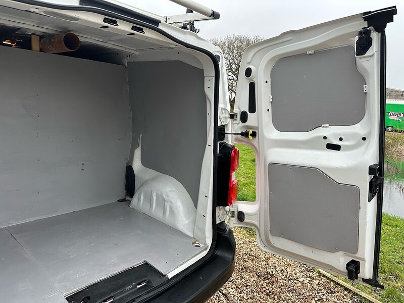 Used Peugeot Expert 2020 for sale - 77609500: Photo 41