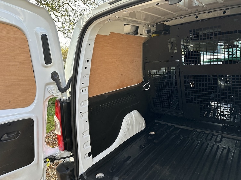 Used Peugeot Partner 2021 for sale - 76430538: Photo 43