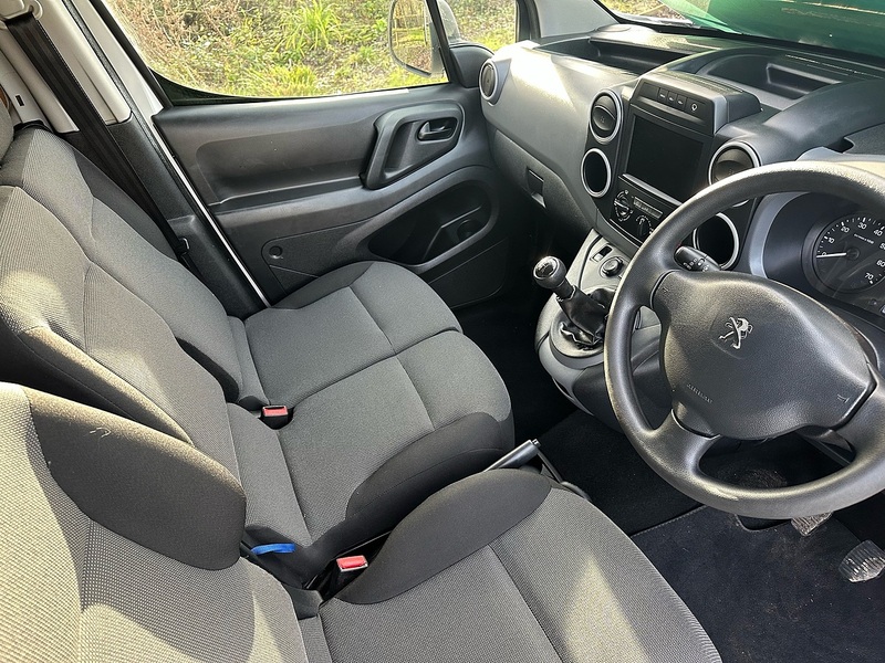 Used Peugeot Partner 2017 for sale - 76844670: Photo 18