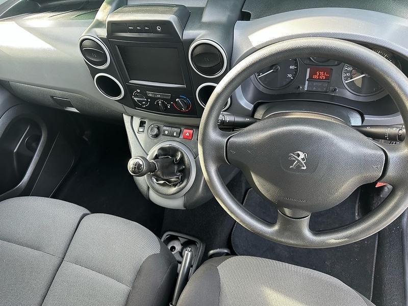 Used Peugeot Partner 2017 for sale - 76844670: Photo 20