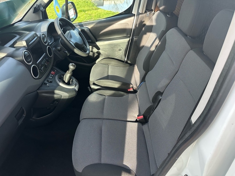 Used Peugeot Partner 2017 for sale - 76844670: Photo 30
