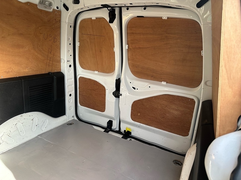 Used Peugeot Partner 2017 for sale - 76844670: Photo 33