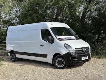 Vauxhall - Movano