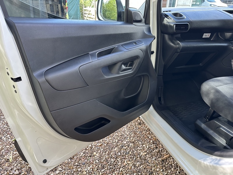Used Peugeot Partner 2020 for sale - 76368324: Photo 23