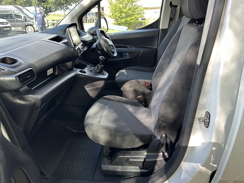 Used Peugeot Partner 2020 for sale - 76368324: Photo 25