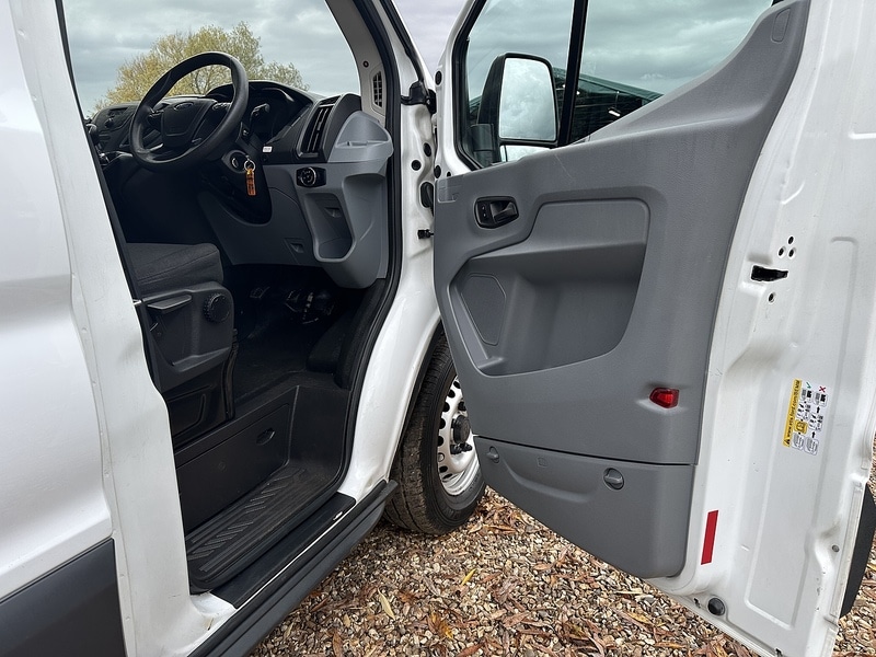 Used Ford Transit 2018 for sale - 76163676: Photo 30