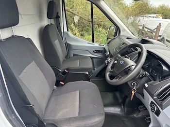 Used Ford Transit 2018 for sale - 76163676: Photo