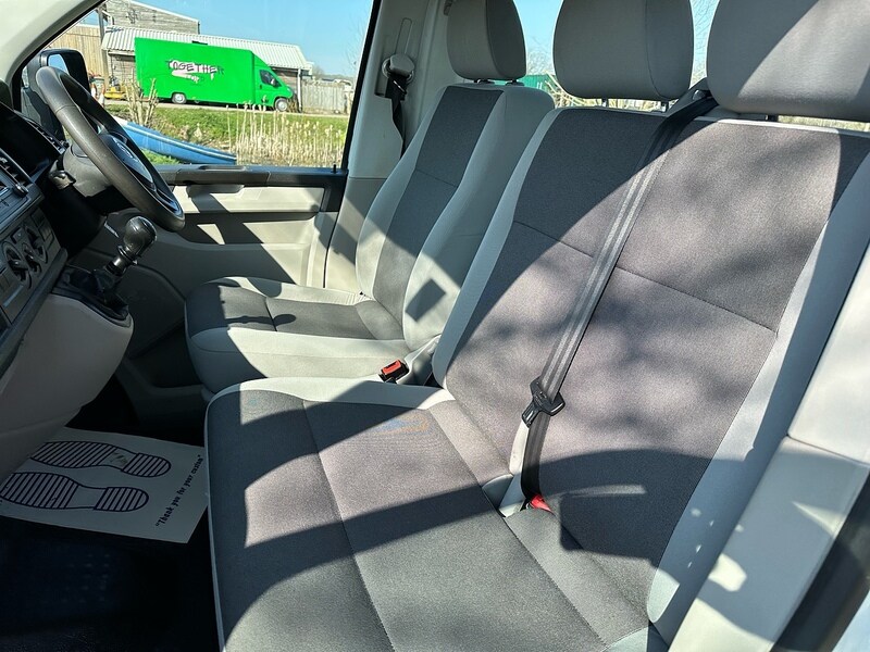 Used Volkswagen Transporter 2018 for sale - 77953551: Photo 5