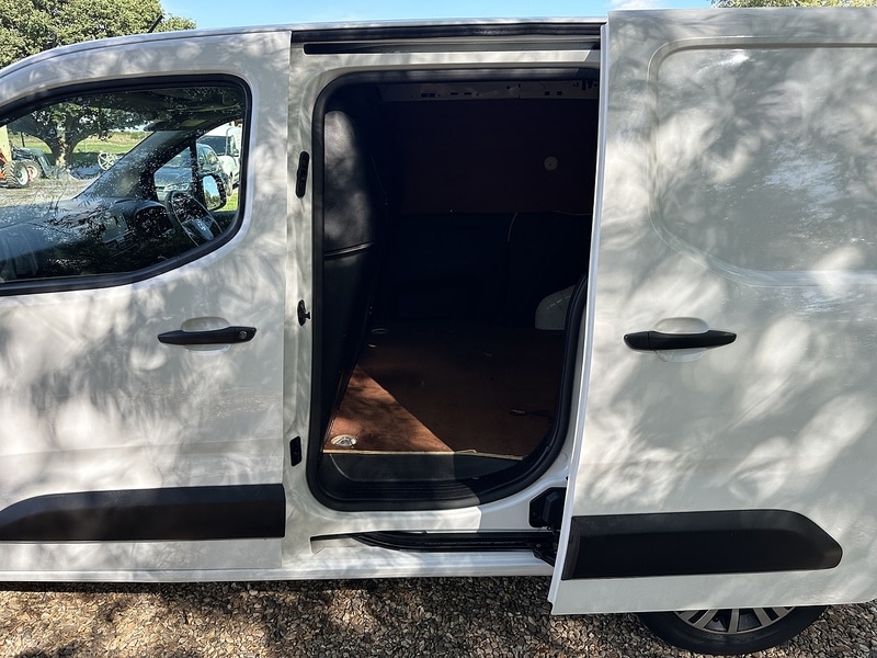 Vehicle 31
