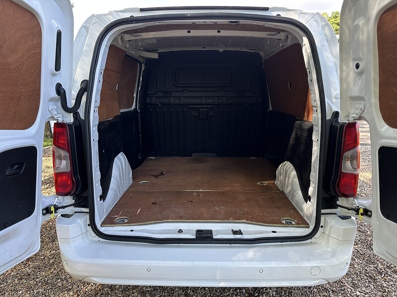 Vehicle 33