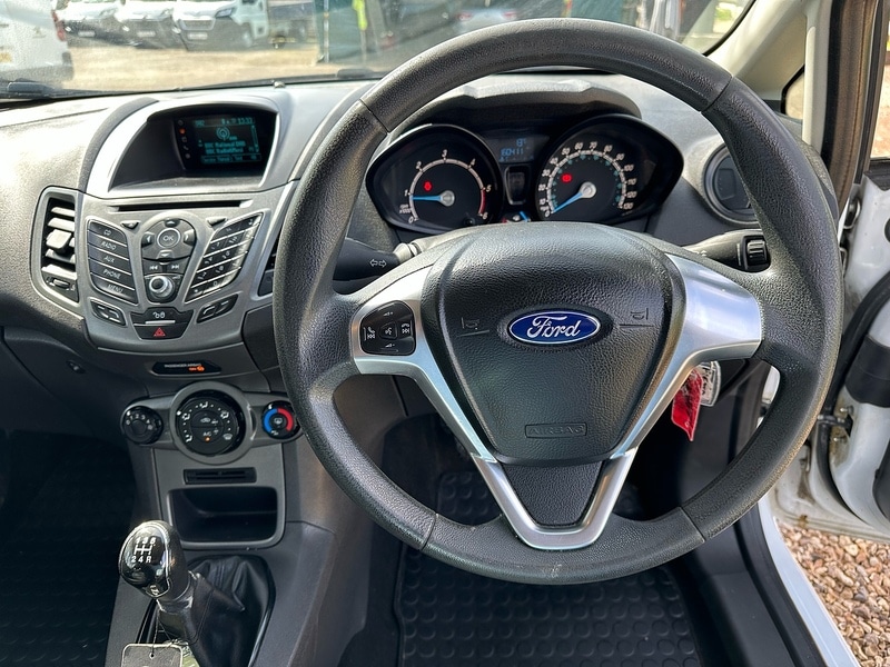Used Ford Fiesta 2015 for sale - 78140833: Photo 21