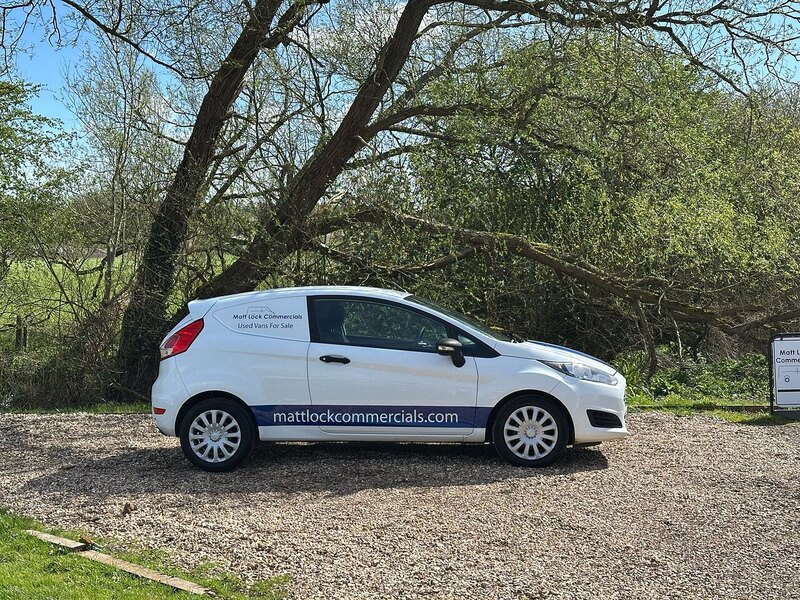 Used Ford Fiesta 2015 for sale - 78140833: Photo 3