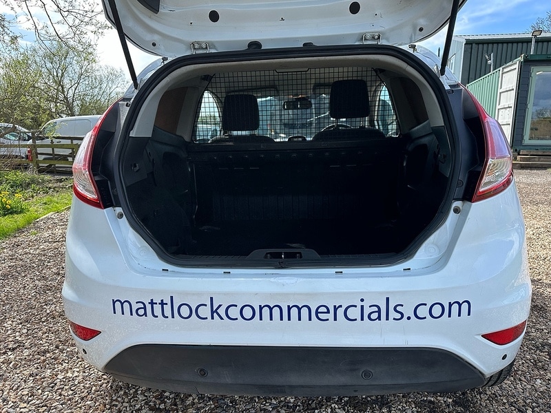 Used Ford Fiesta 2015 for sale - 78140833: Photo 31