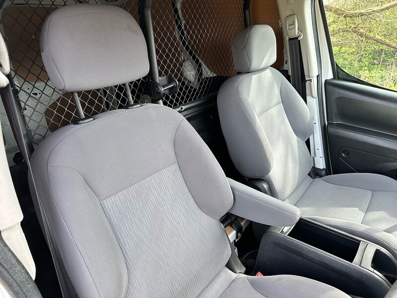 Used Peugeot Partner 2014 for sale - 77968053: Photo 12