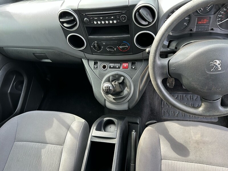 Used Peugeot Partner 2014 for sale - 77968053: Photo 16