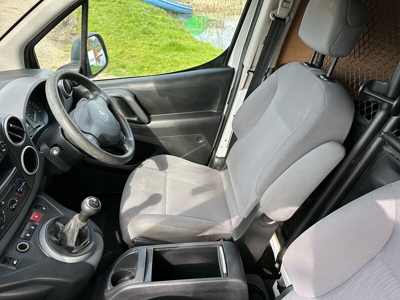 Used Peugeot Partner 2014 for sale - 77968053: Photo 22