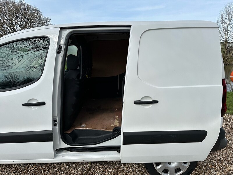 Used Peugeot Partner 2014 for sale - 77968053: Photo 25