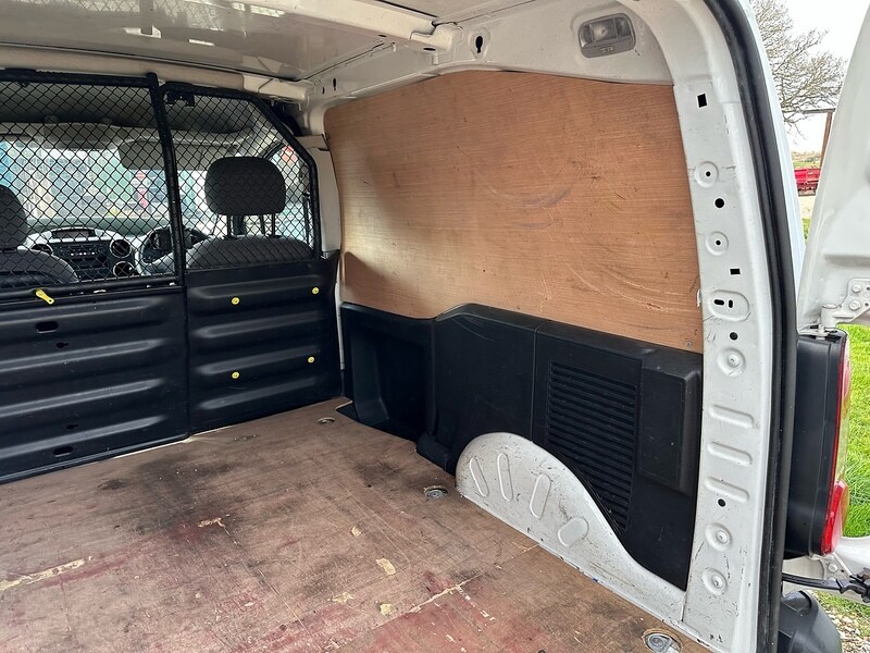 Used Peugeot Partner 2014 for sale - 77968053: Photo 32