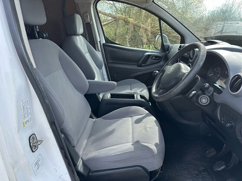 Used Peugeot Partner 2014 for sale - 77968053: Photo 9