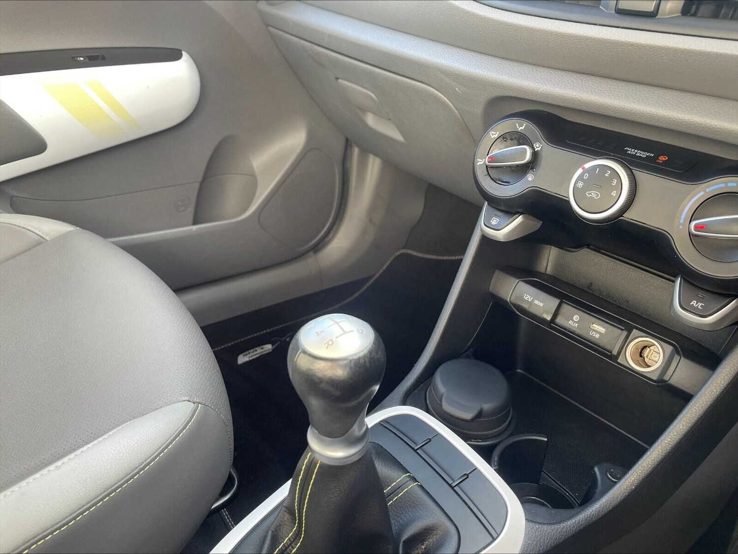 Used Kia Picanto 2018 for sale - 76512240: Photo 13