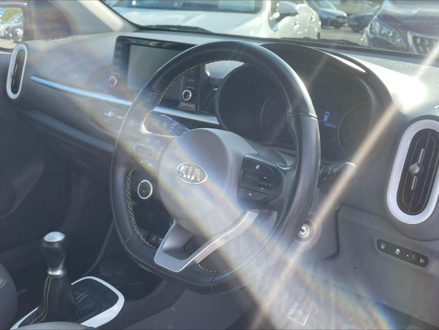 Used Kia Picanto 2018 for sale - 76512240: Photo 16