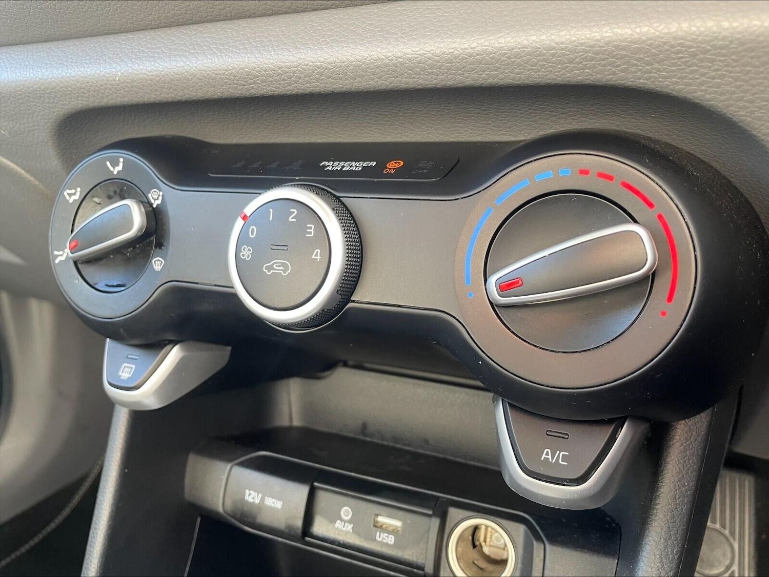 Used Kia Picanto 2018 for sale - 76512240: Photo 20