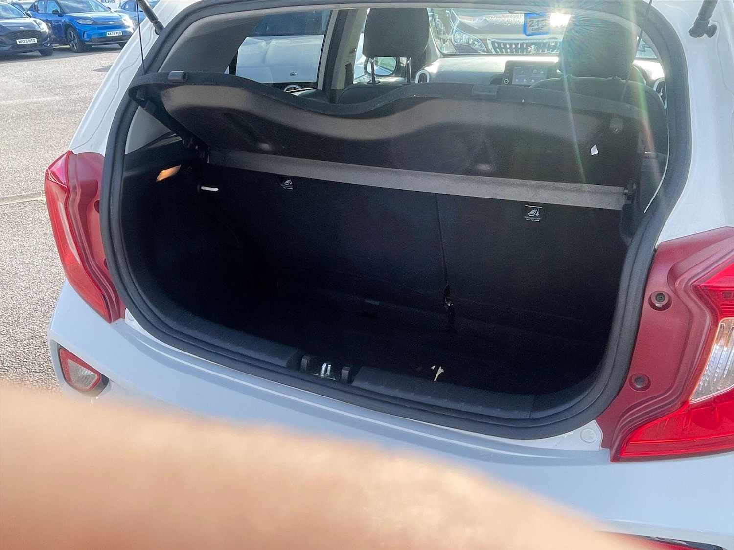 Used Kia Picanto 2018 for sale - 76512240: Photo 41