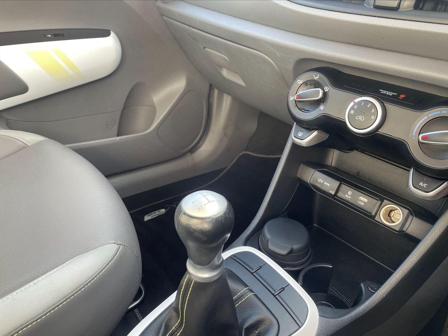 Used Kia Picanto 2018 for sale - 76512240: Photo 42