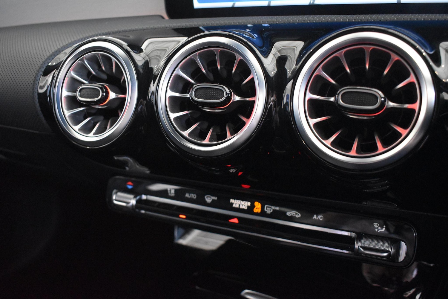 Used Mercedes-Benz CLA 2024 for sale - 76512321: Photo 76