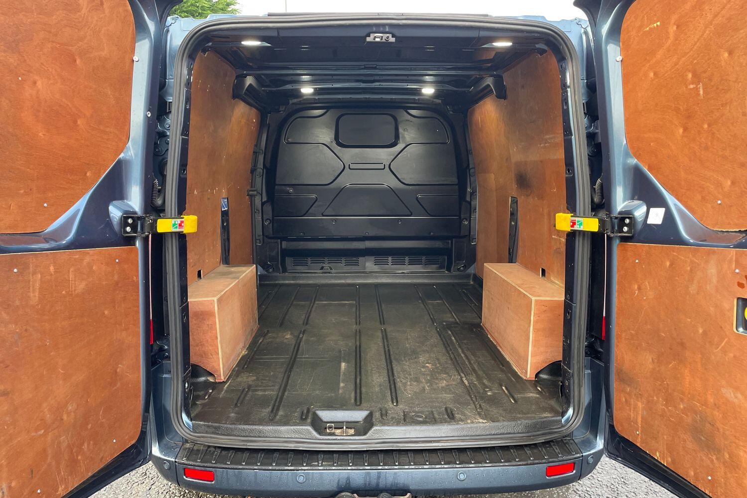 Used Ford Transit Custom 2022 for sale - 76839828: Photo 10