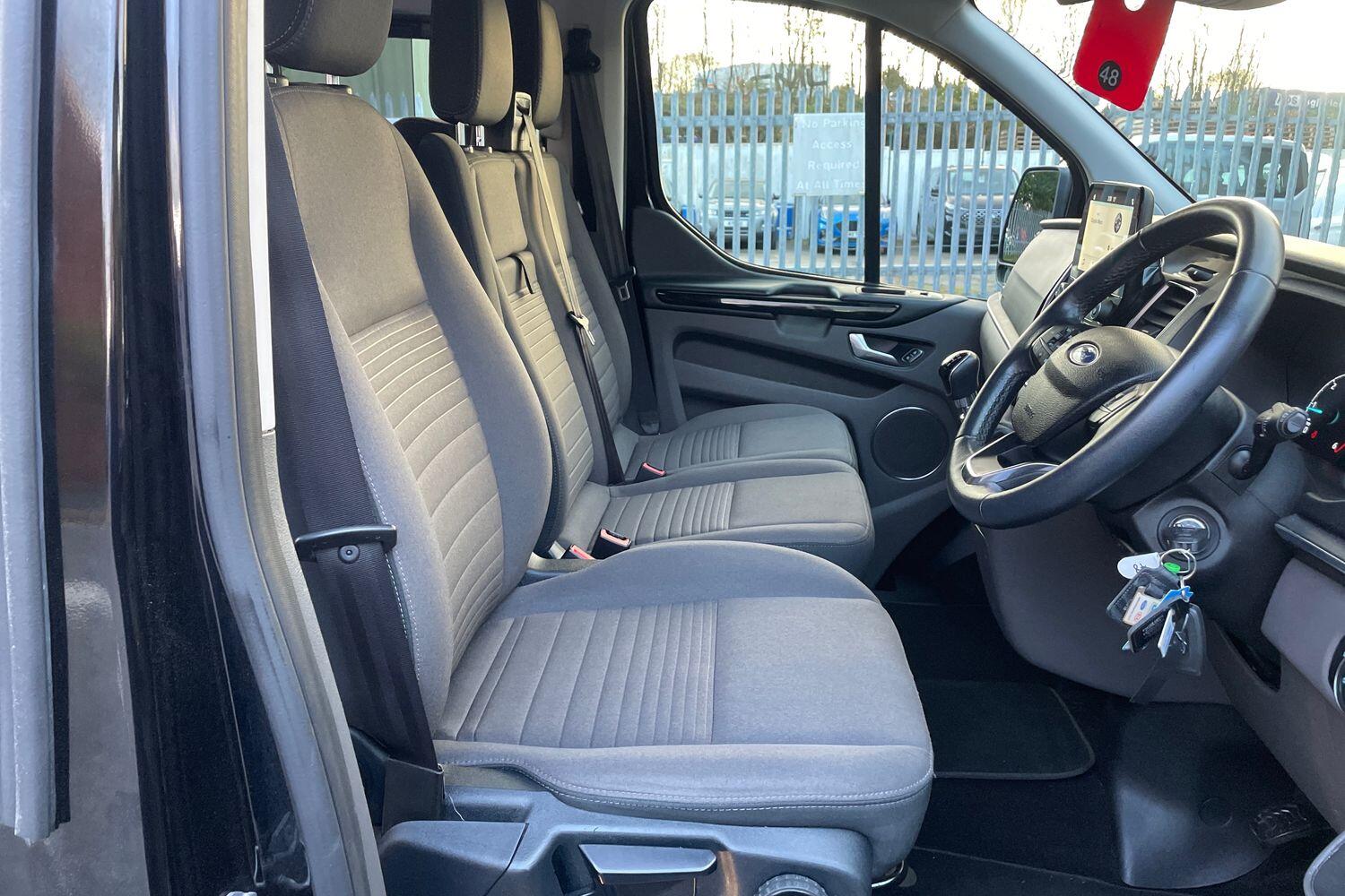 Used Ford Tourneo Custom 2019 for sale - 76572840: Photo 17