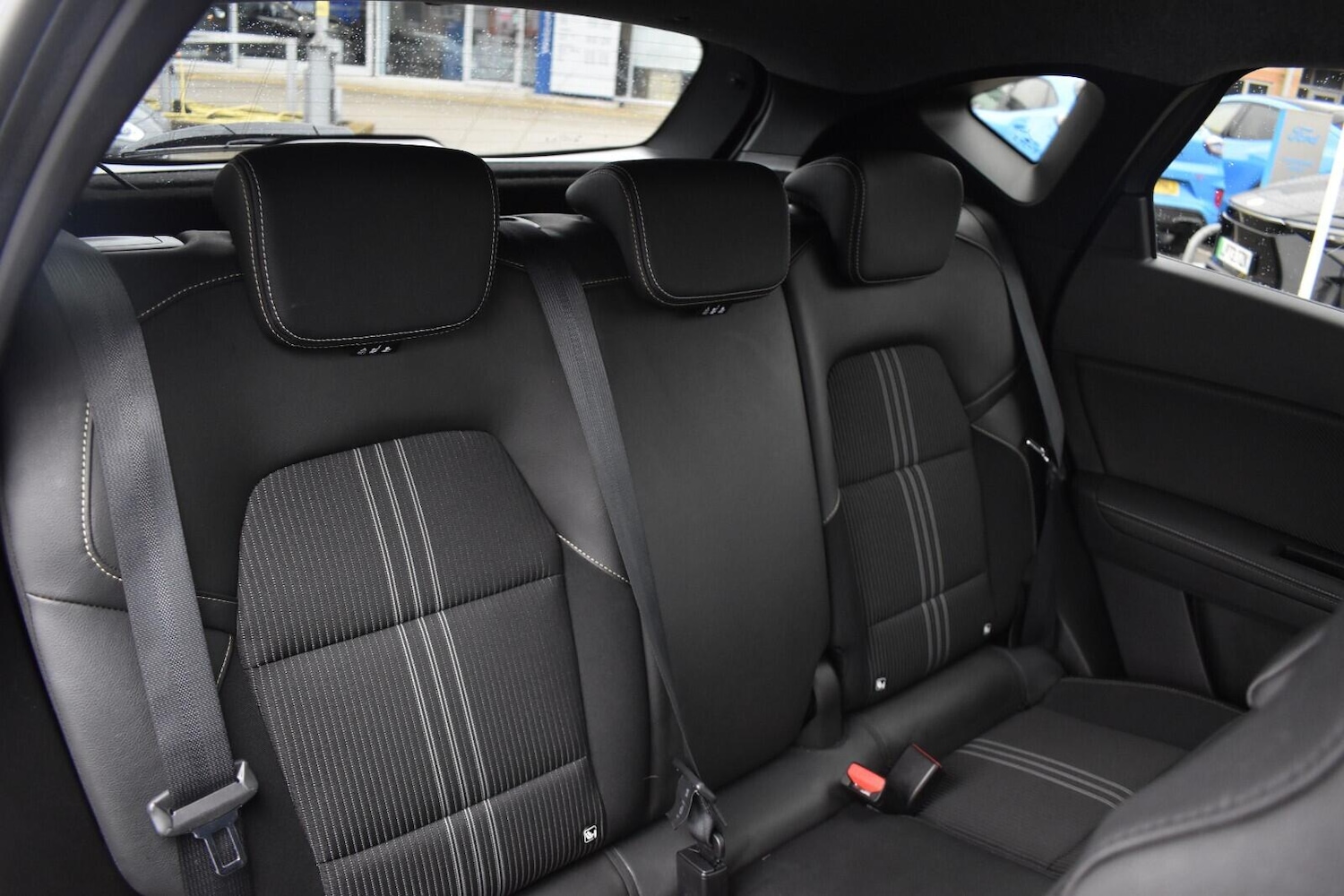 Used Renault Captur 2023 for sale - 76714506: Photo 12