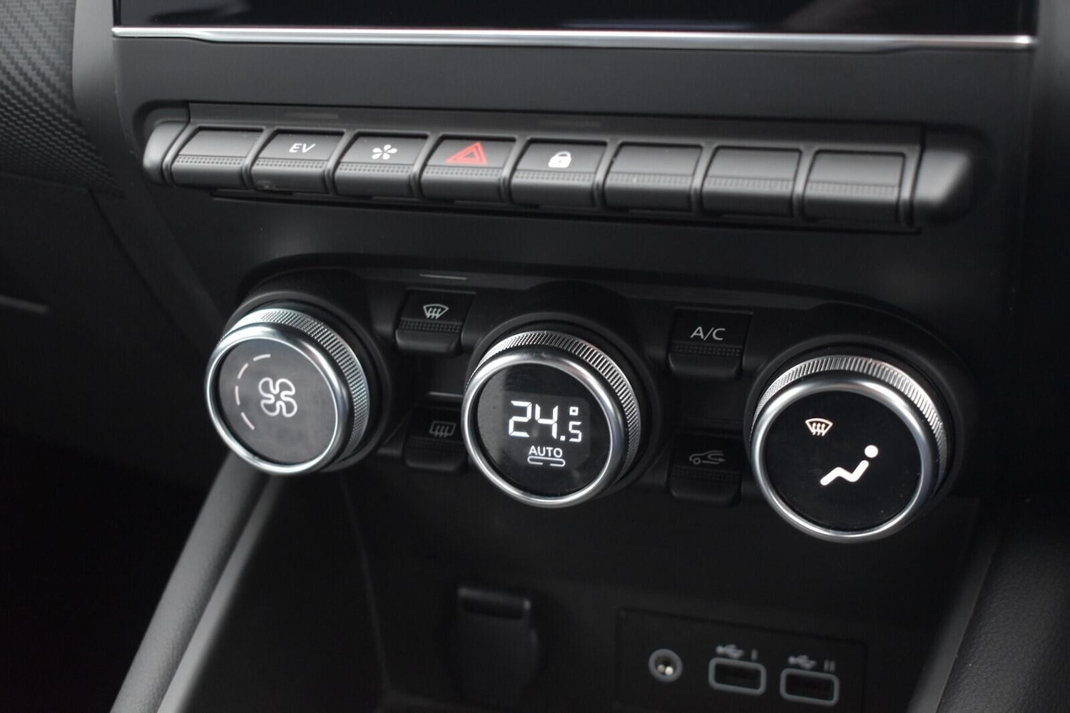 Used Renault Captur 2023 for sale - 76714506: Photo 22