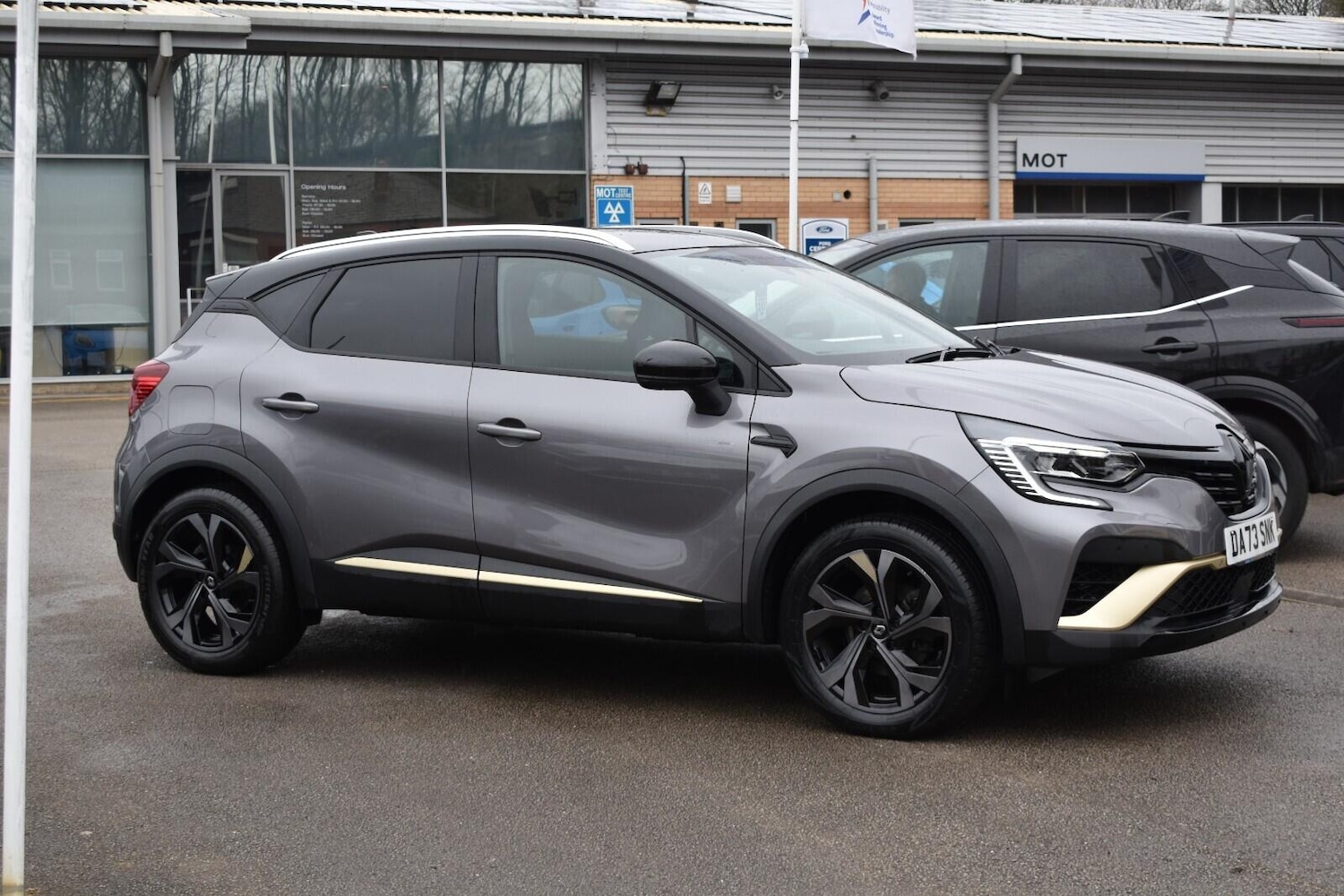 Used Renault Captur 2023 for sale - 76714506: Photo 4