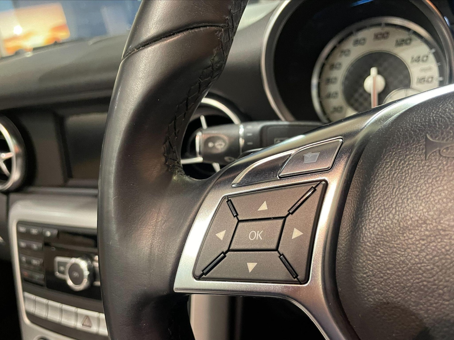 Used Mercedes-Benz SLK 2013 for sale - 77091089: Photo 53