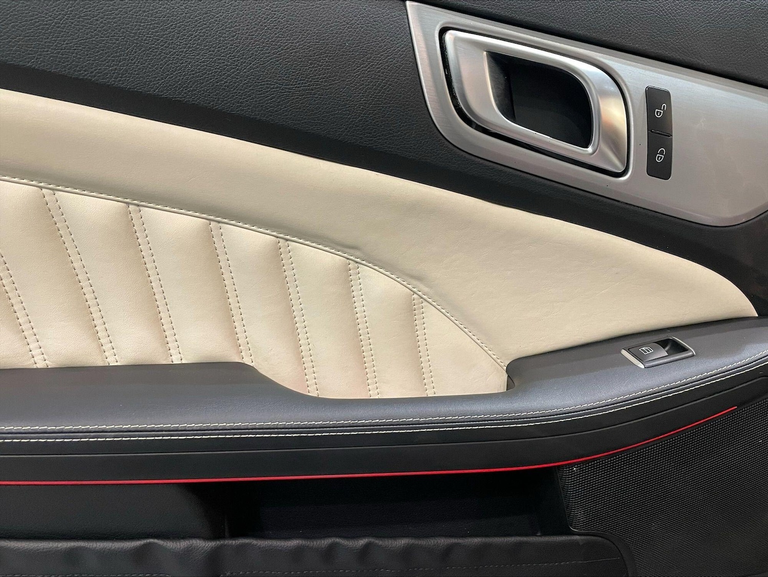 Used Mercedes-Benz SLK 2013 for sale - 77091089: Photo 54