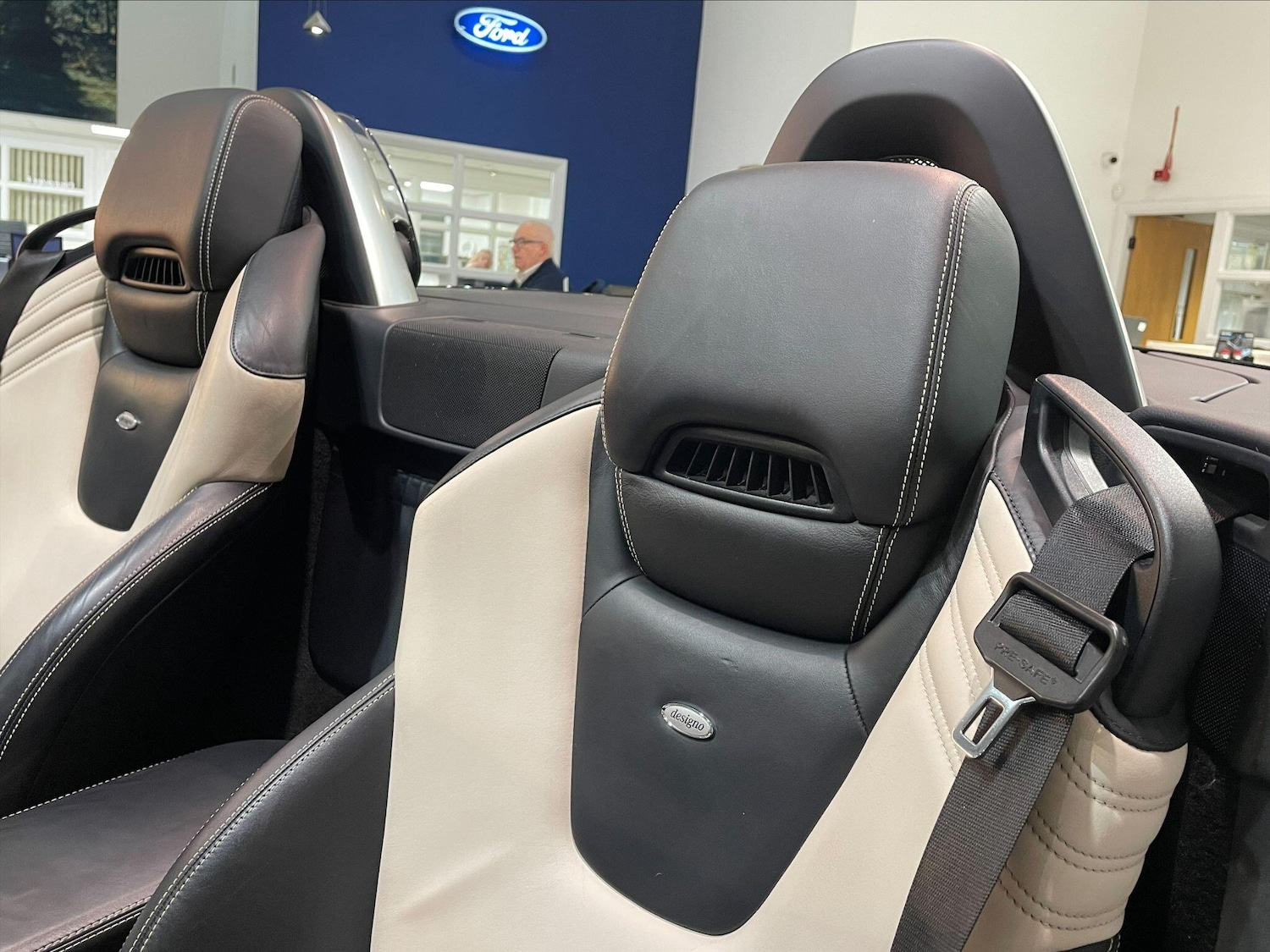 Used Mercedes-Benz SLK 2013 for sale - 77091089: Photo 64