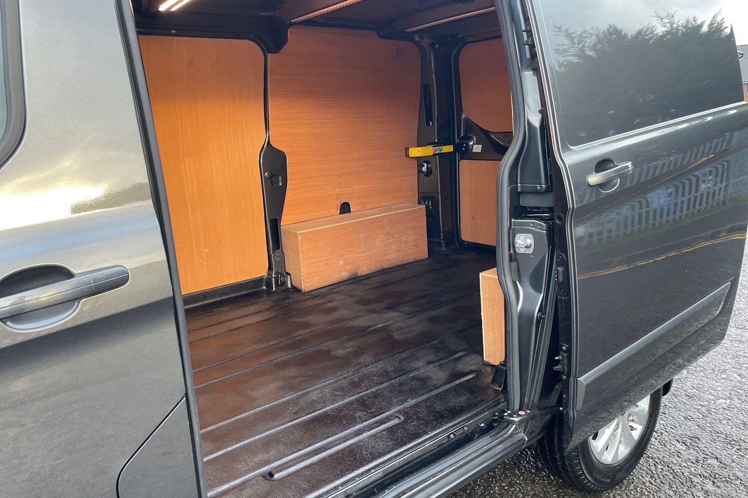 Used Ford Transit Custom 2023 for sale - 77131372: Photo 14