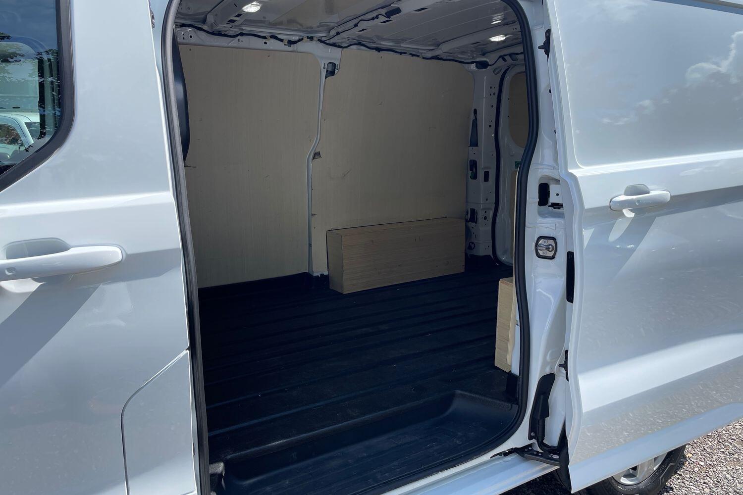 Used Ford Transit Custom 2024 for sale - 76512490: Photo 15