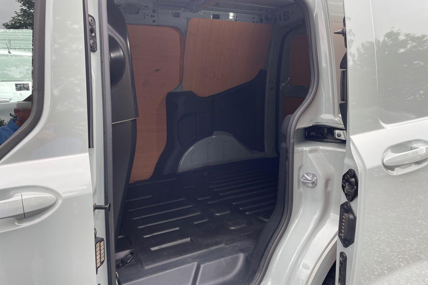 Used Ford Transit Courier 2024 for sale - 76512545: Photo 13