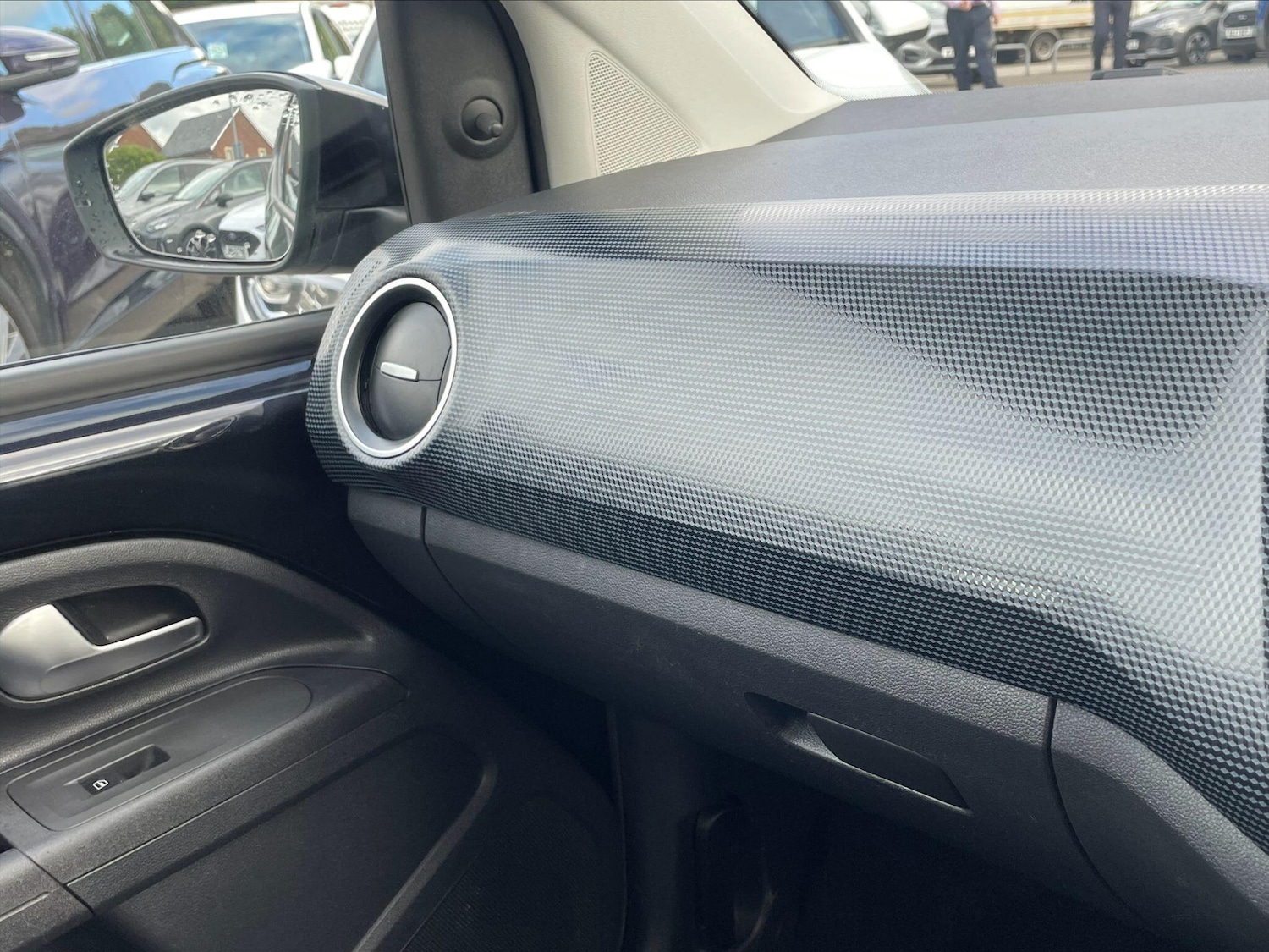 Used Volkswagen up! 2022 for sale - 76511764: Photo 32