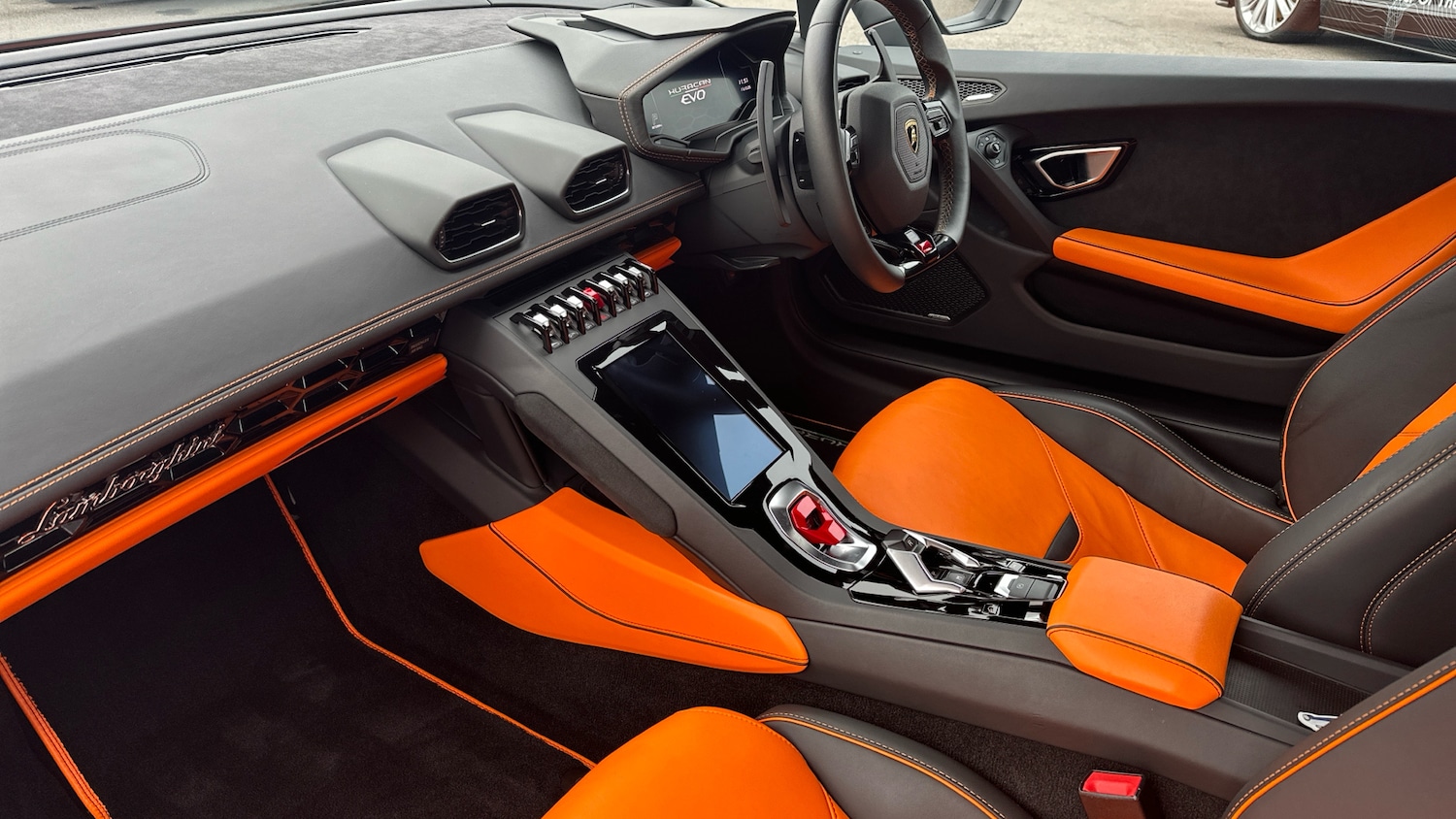 Used Lamborghini Huracan 2023 for sale - 77228163: Photo 14