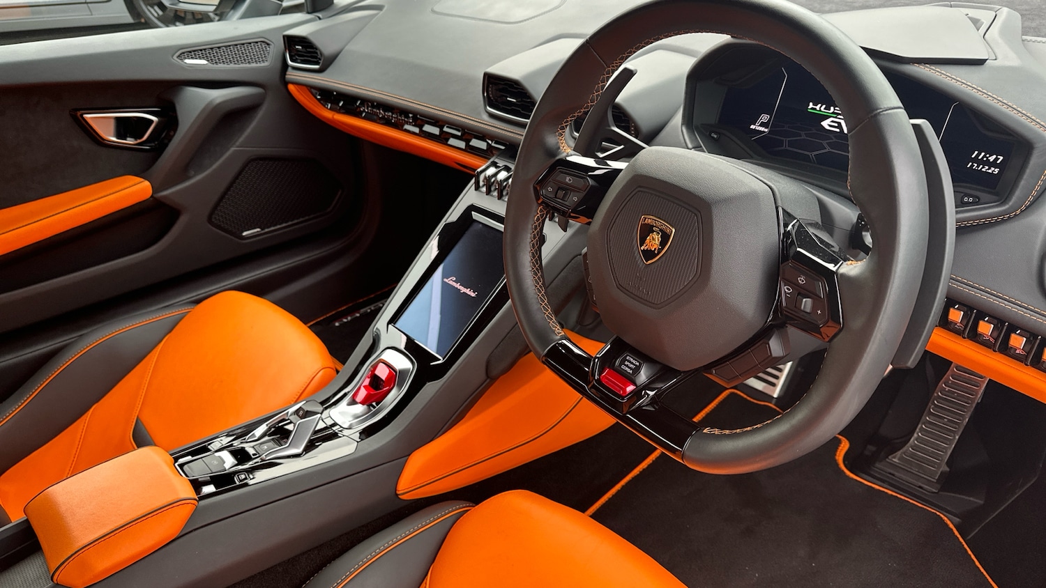 Used Lamborghini Huracan 2023 for sale - 77228163: Photo 6