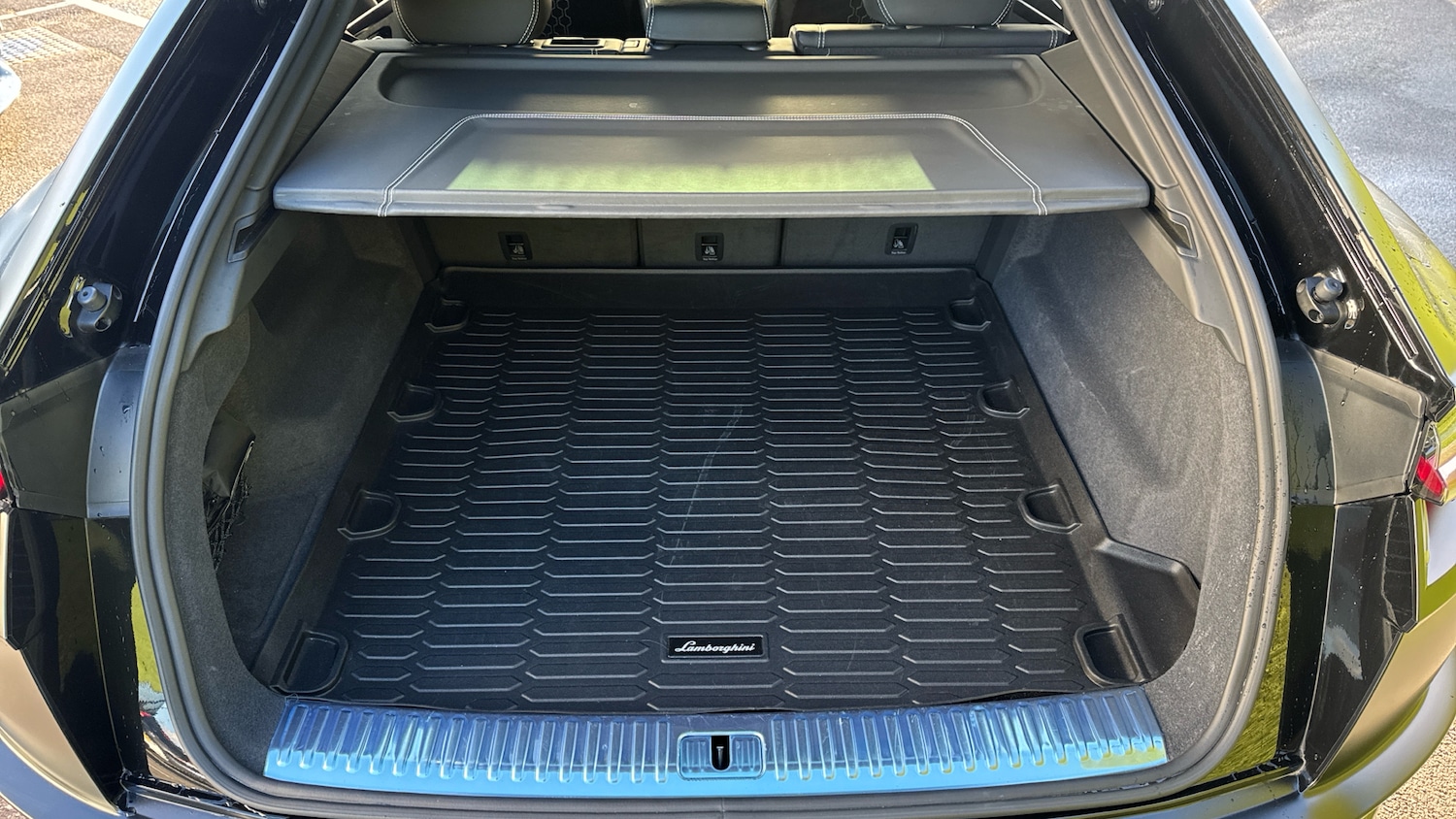 Used Lamborghini Urus 2023 for sale - 78018197: Photo 11