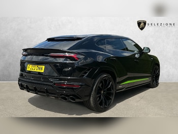 Used Lamborghini Urus 2023 for sale - 75309142: Photo